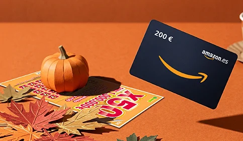 Imagen de la Tarjeta Regalo de Amazon.es junto al rasca x50 y una calabaza